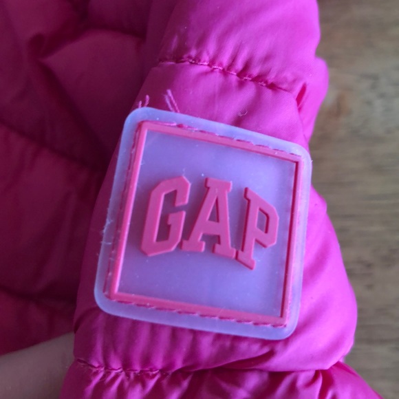 💓 Hot Pink Puffer Jacket - Baby GAP (18-24 mo.) - Picture 8 of 8